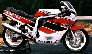 1990 GSXR750 Red/White Model