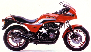 1983 GPz750 Red